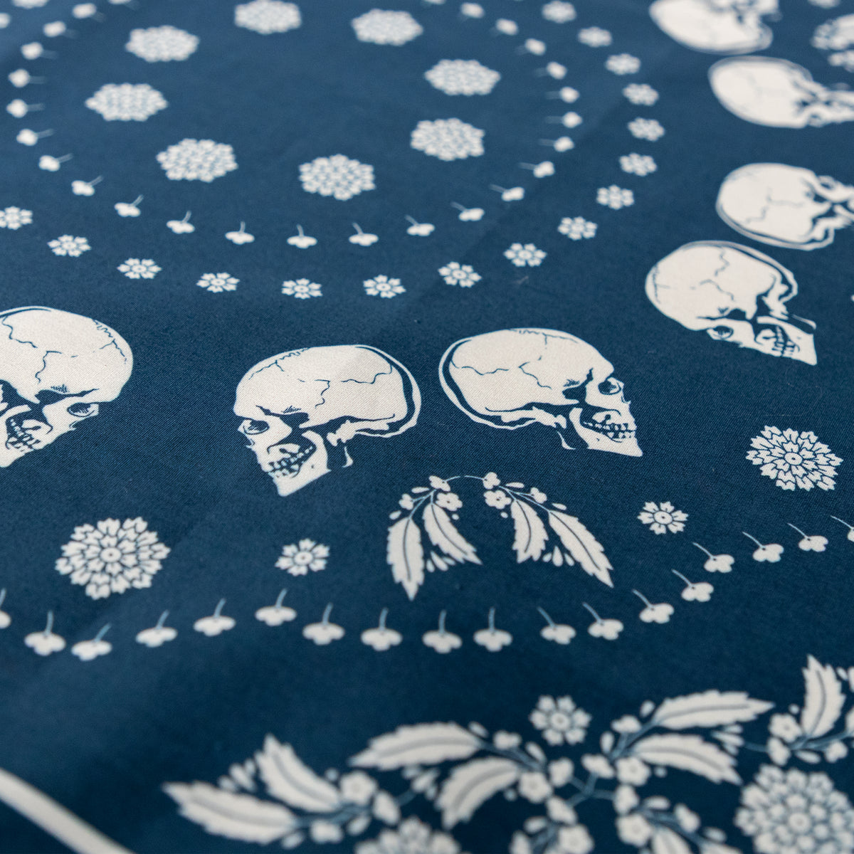 Skull Floral Bandana –ZERO FOXTROT