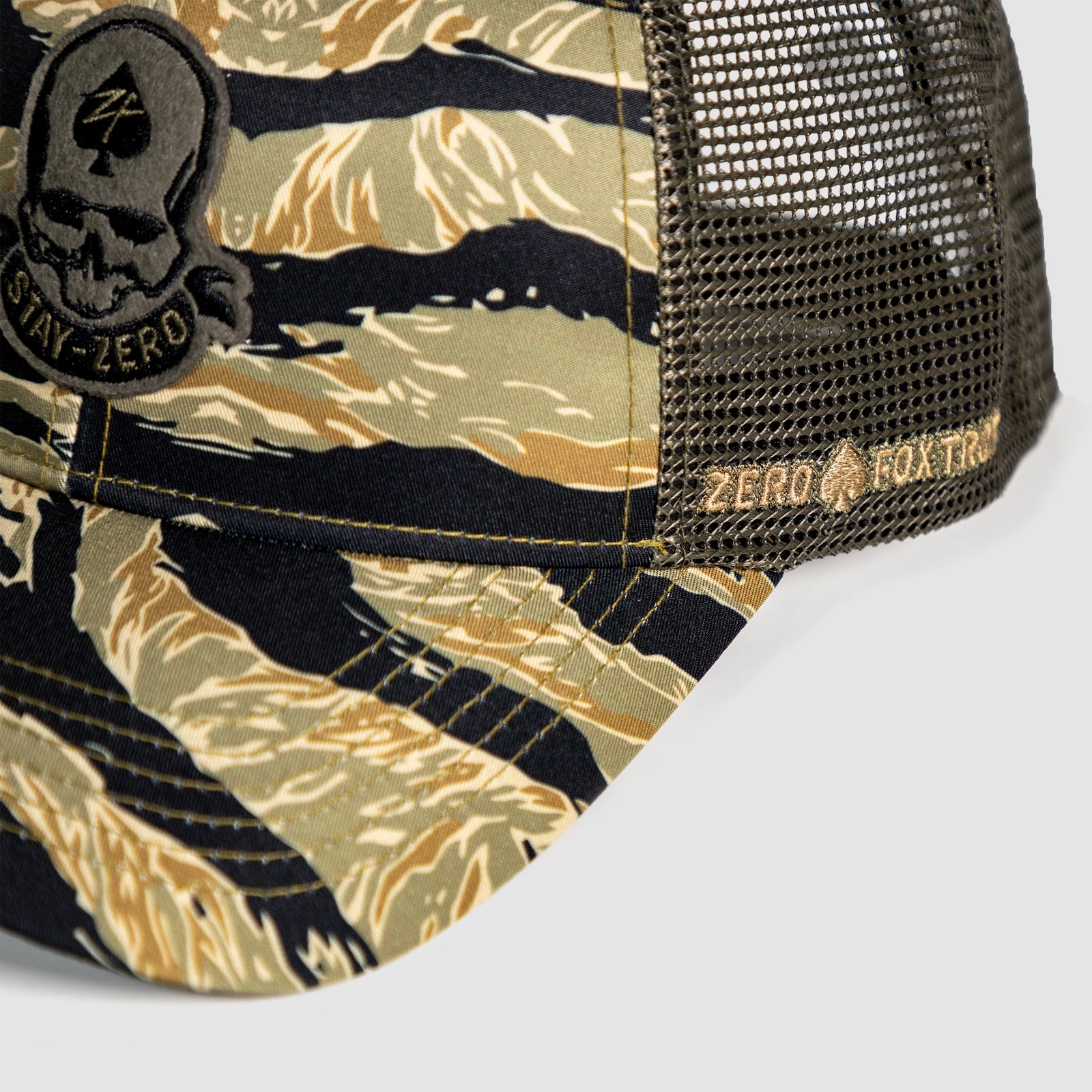 ミリタリージャケット Gold tiger stripe pattern
